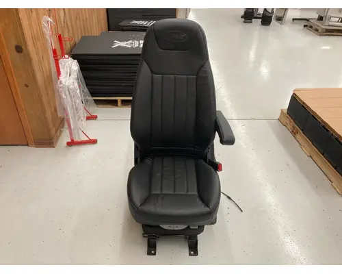 Seat, Front Peterbilt 567 Vander Haags Inc Dm