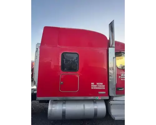 Peterbilt 567 Sleeper