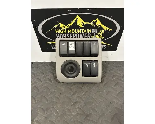 Dash / Console Switch PETERBILT 567 High Mountain Horsepower