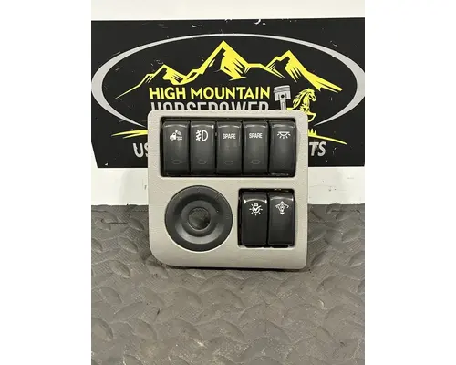 Dash / Console Switch PETERBILT 567 High Mountain Horsepower