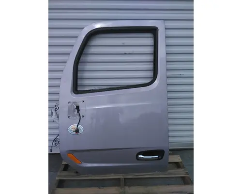 Door Assembly, Front PETERBILT 579 2013-2026 LKQ Evans Heavy Truck Parts