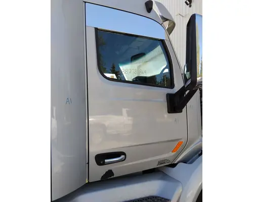 Door Assembly, Front PETERBILT 579 2013-2026 LKQ Thompson Motors - Wykoff