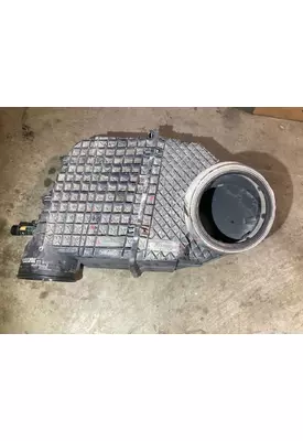 Peterbilt 579 Air Cleaner