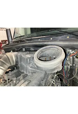 Peterbilt 579 Air Cleaner