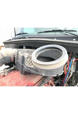Peterbilt 579 Air Cleaner