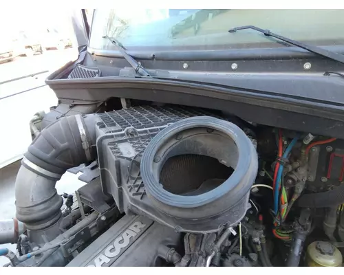 Air Cleaner PETERBILT 579 LKQ Thompson Motors - Wykoff