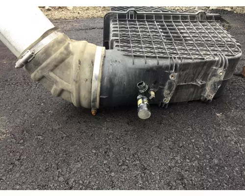 Peterbilt 579 Air Cleaner