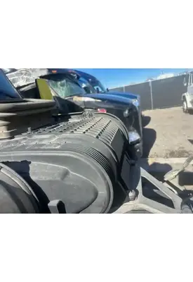 Peterbilt 579 Air Cleaner
