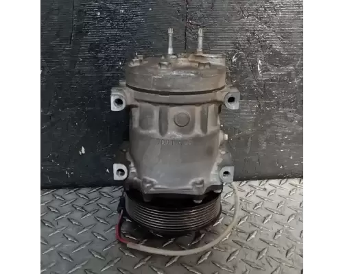 Peterbilt 579 Air Conditioner Compressor