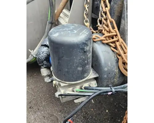 Peterbilt 579 Air Drier