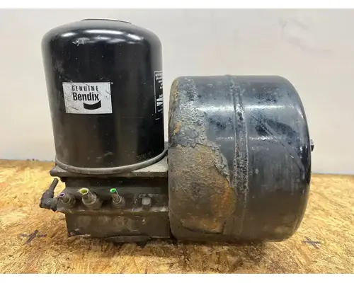 Peterbilt 579 Air Drier