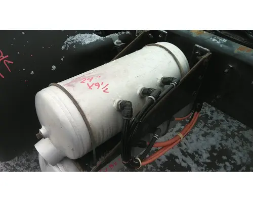 Air Tank PETERBILT 579 LKQ Heavy Truck - Goodys