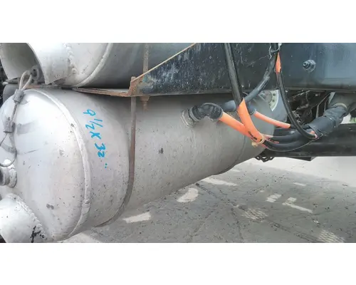 Air Tank PETERBILT 579 LKQ Heavy Truck - Goodys