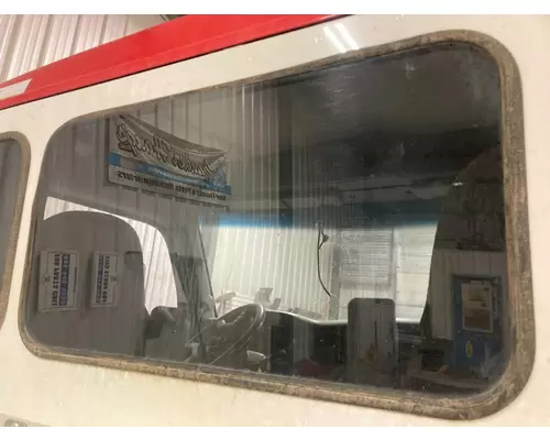 Back Glass Peterbilt 579 Vander Haags Inc Sf