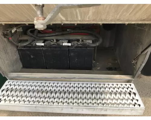 Peterbilt 579 Battery Box