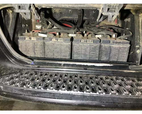 Peterbilt 579 Battery Box