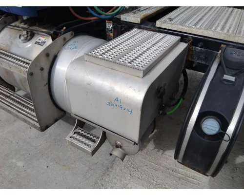 Battery Box PETERBILT 579 LKQ Thompson Motors - Wykoff