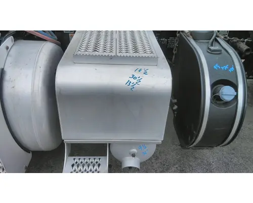 Battery Box PETERBILT 579 LKQ Heavy Truck - Goodys