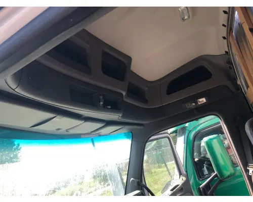 Peterbilt 579 Body, Misc. Parts