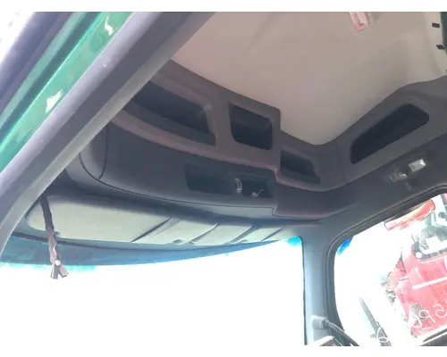 Peterbilt 579 Body, Misc. Parts