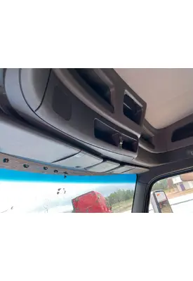 Peterbilt 579 Body, Misc. Parts