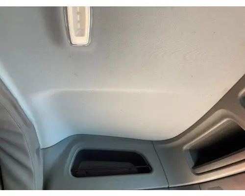 Peterbilt 579 Body, Misc. Parts