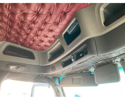 Peterbilt 579 Body, Misc. Parts