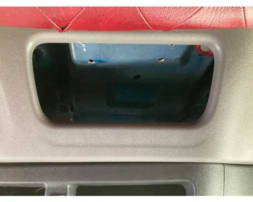 Peterbilt 579 Body, Misc. Parts