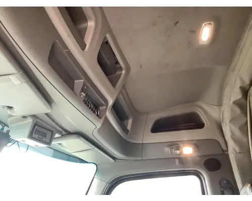 Peterbilt 579 Body, Misc. Parts