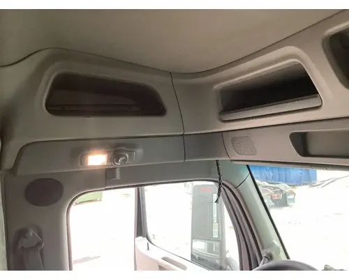 Peterbilt 579 Body, Misc. Parts