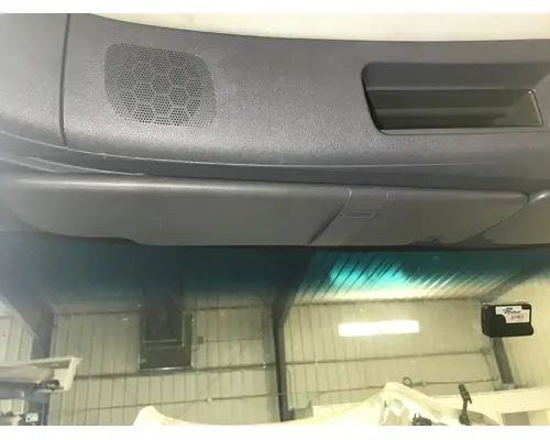 Peterbilt 579 Body, Misc. Parts