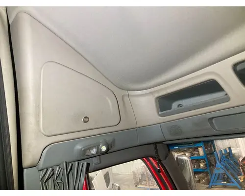 Peterbilt 579 Body, Misc. Parts