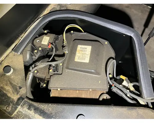 Peterbilt 579 Body, Misc. Parts