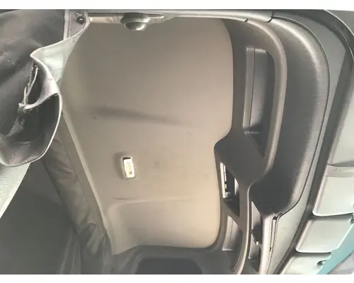 Peterbilt 579 Body, Misc. Parts