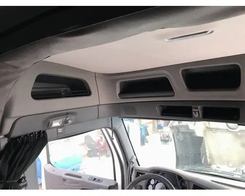 Peterbilt 579 Body, Misc. Parts