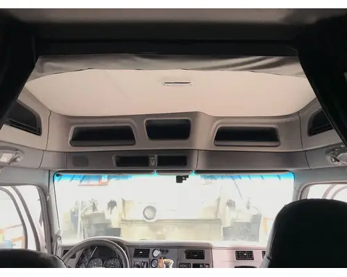 Peterbilt 579 Body, Misc. Parts