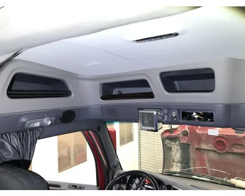 Peterbilt 579 Body, Misc. Parts