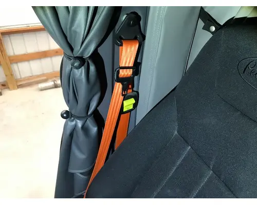 Peterbilt 579 Body, Misc. Parts