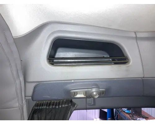 Peterbilt 579 Body, Misc. Parts