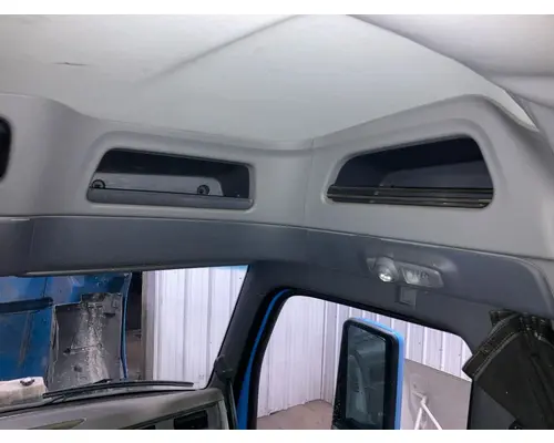 Peterbilt 579 Body, Misc. Parts