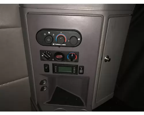Peterbilt 579 Body, Misc. Parts