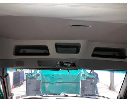 Peterbilt 579 Body, Misc. Parts