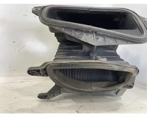Peterbilt 579 Body, Misc. Parts