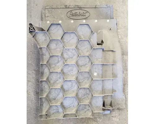 Body Parts, Misc. PETERBILT 579 High Mountain Horsepower