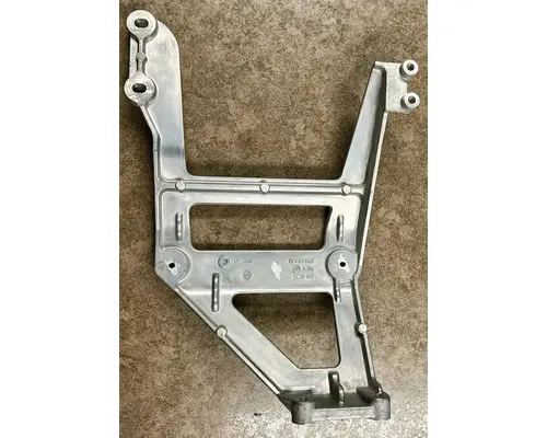 Brackets, Misc. PETERBILT 579 High Mountain Horsepower