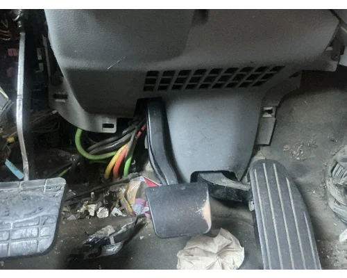 Brake / Clutch Pedal Box PETERBILT 579 Geco - Fresno