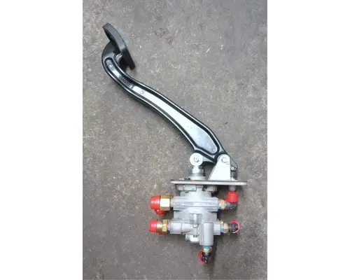 Brake / Clutch Pedal Box PETERBILT 579 Geco - Fresno