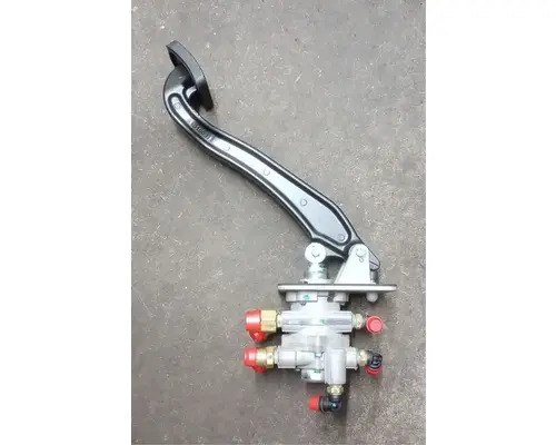 Brake / Clutch Pedal Box PETERBILT 579 Geco - Fresno