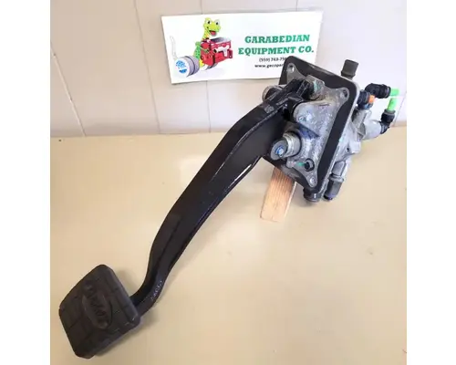 Brake / Clutch Pedal Box PETERBILT 579 Geco - Dinuba
