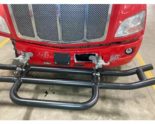 Peterbilt 579 Bumper Assembly, Front